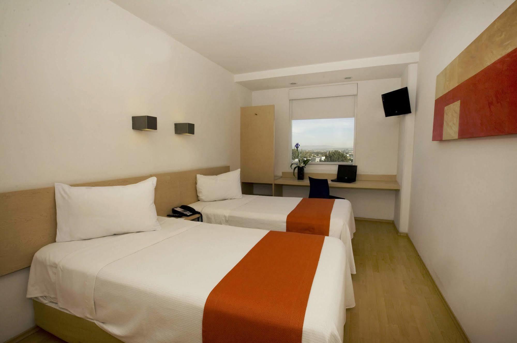 Hotel One Queretaro Plaza Galerias Exteriér fotografie